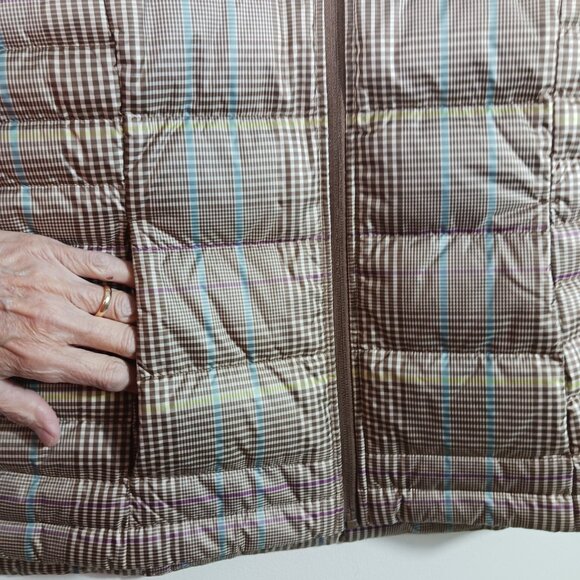 LANDS' END Classic Brown Plaid Puffer Vest, 75 Down/25 Feathers Fill Size Small - Picture 9 of 16